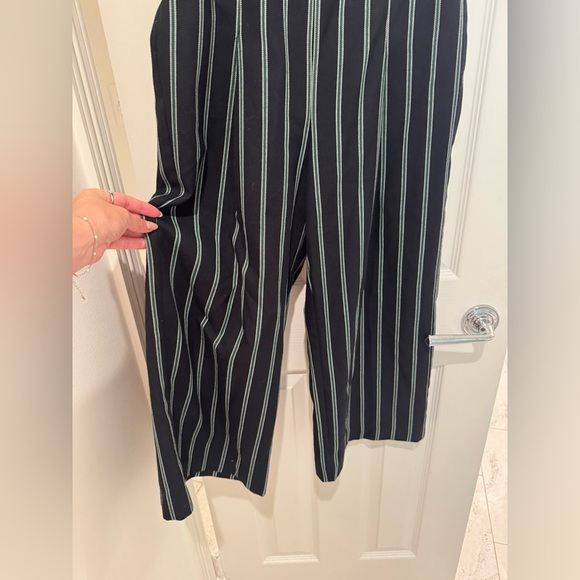 BCBG Jumpsuit PinStriped Navy Green Strap Cropped - Picture 3 of 8